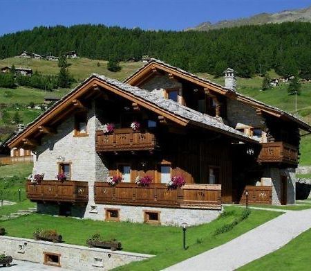 Residence Lo Peyo Champoluc Luaran gambar