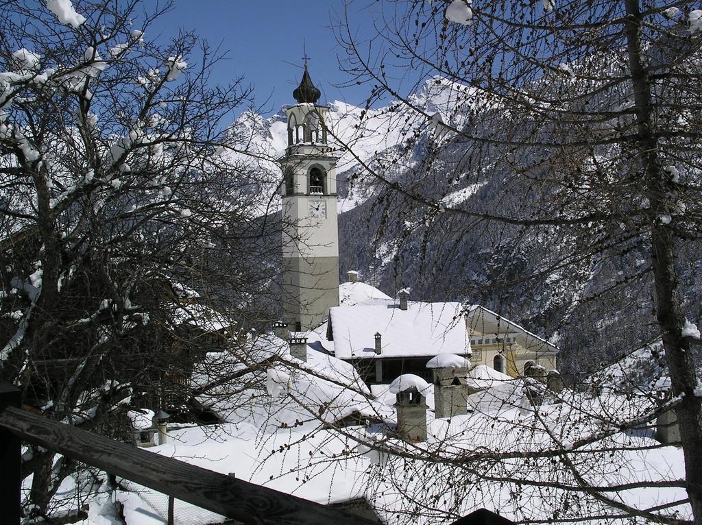 Residence Lo Peyo Champoluc Luaran gambar