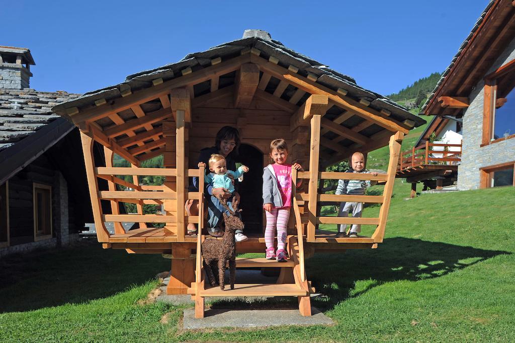 Residence Lo Peyo Champoluc Luaran gambar
