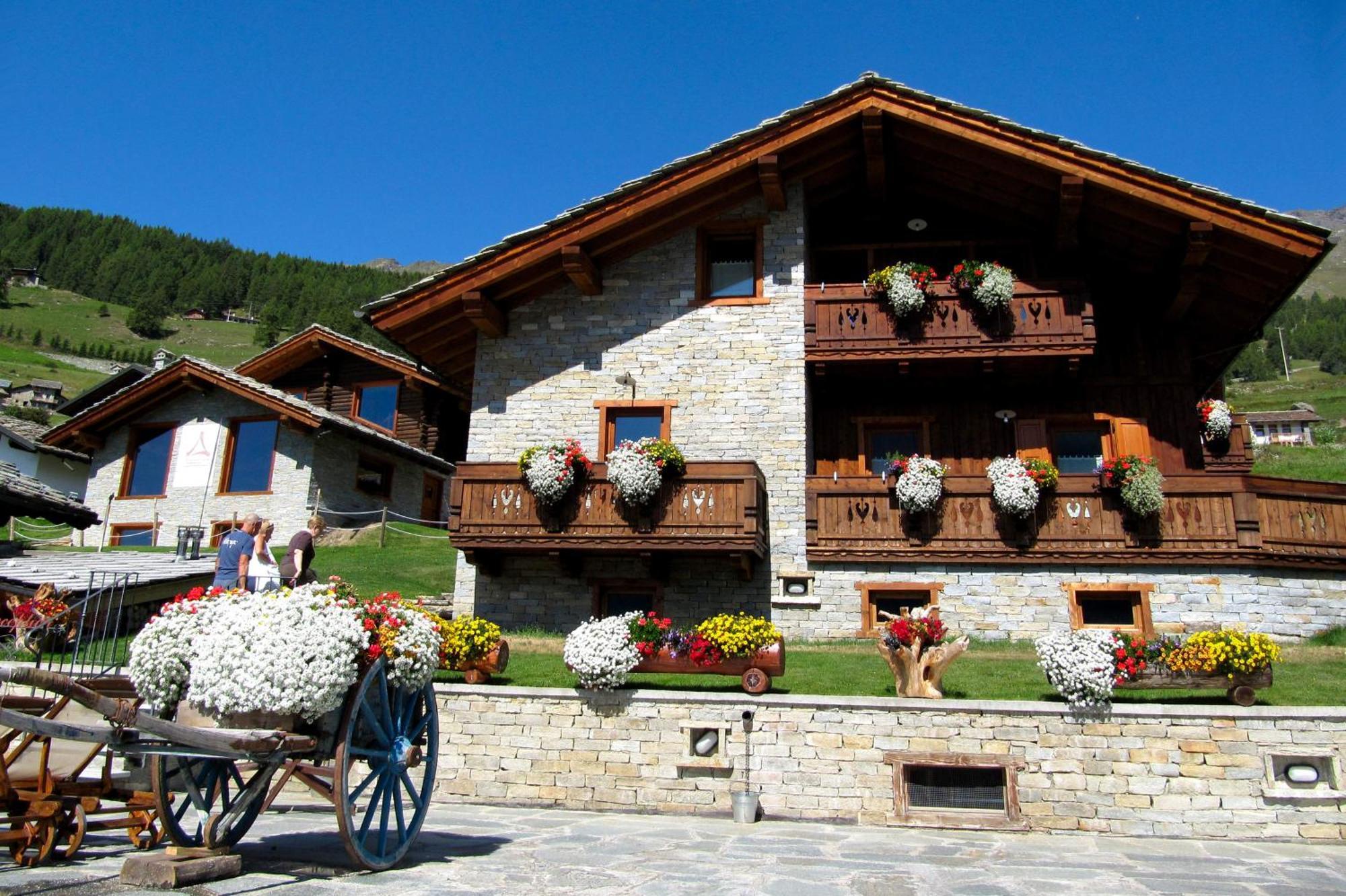 Residence Lo Peyo Champoluc Luaran gambar